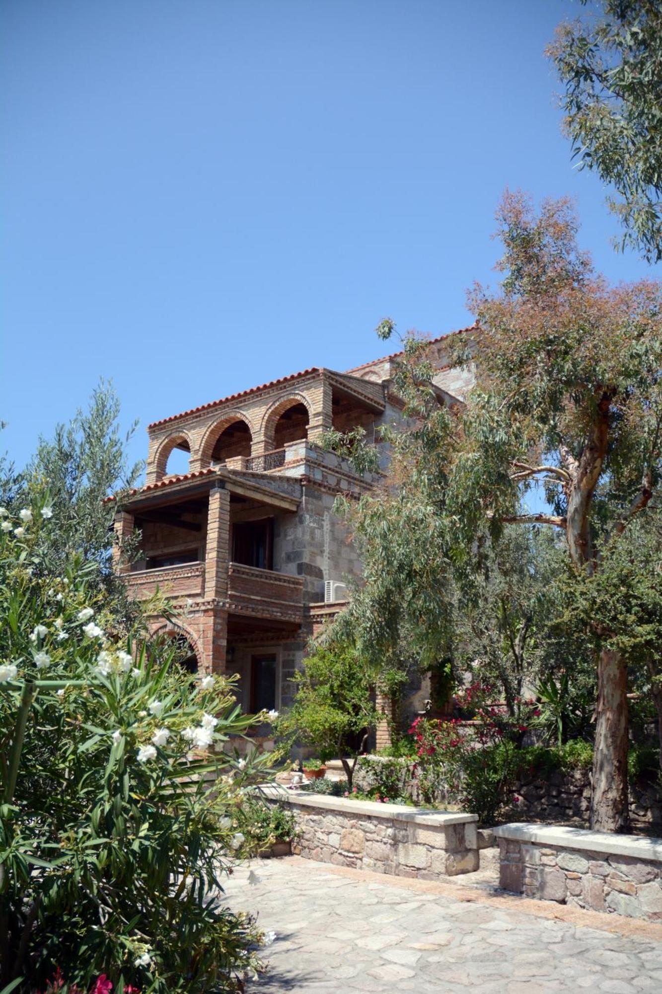 Lesvos Tower House Komninos Sigrion Exterior photo