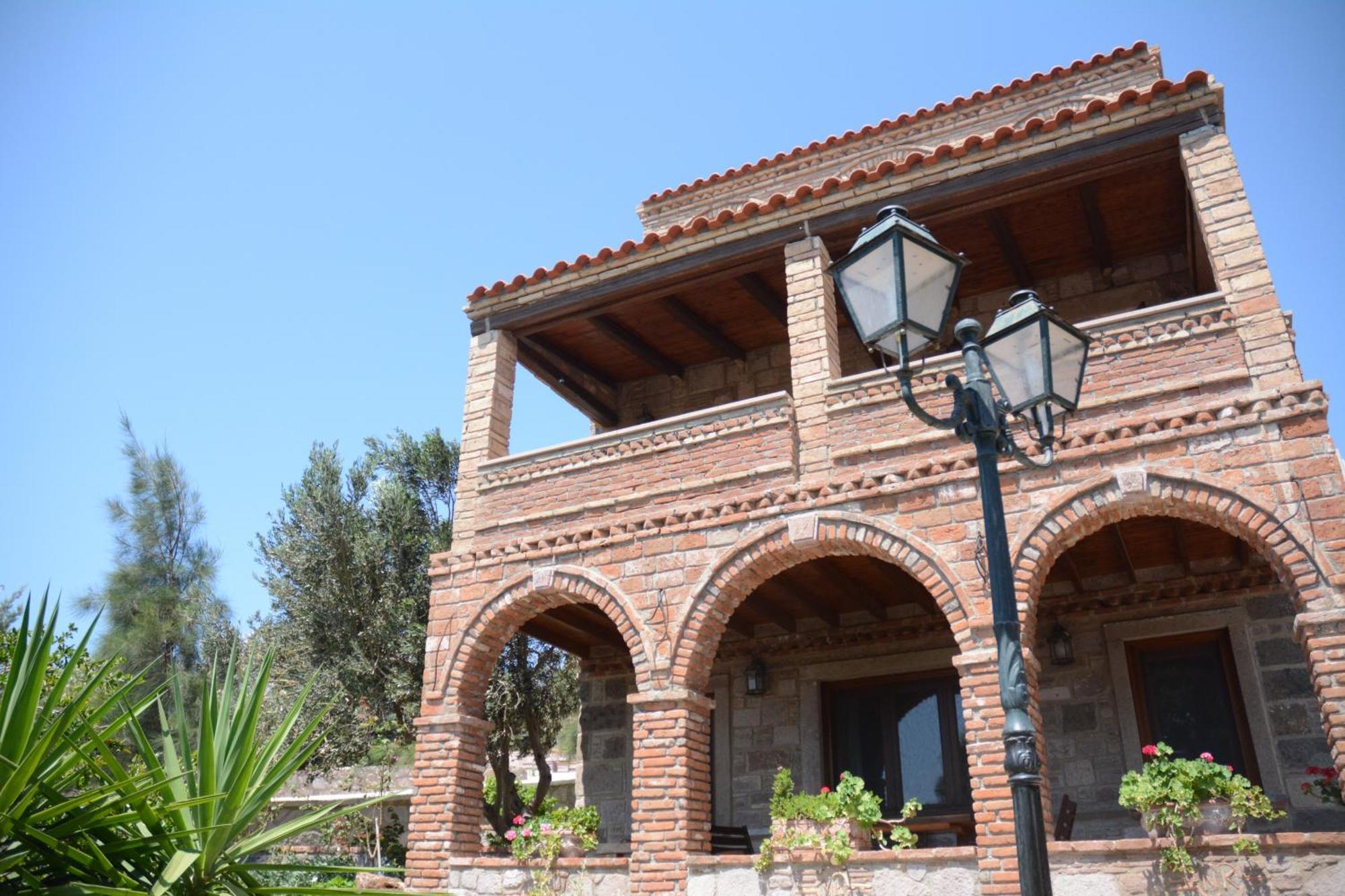 Lesvos Tower House Komninos Sigrion Exterior photo
