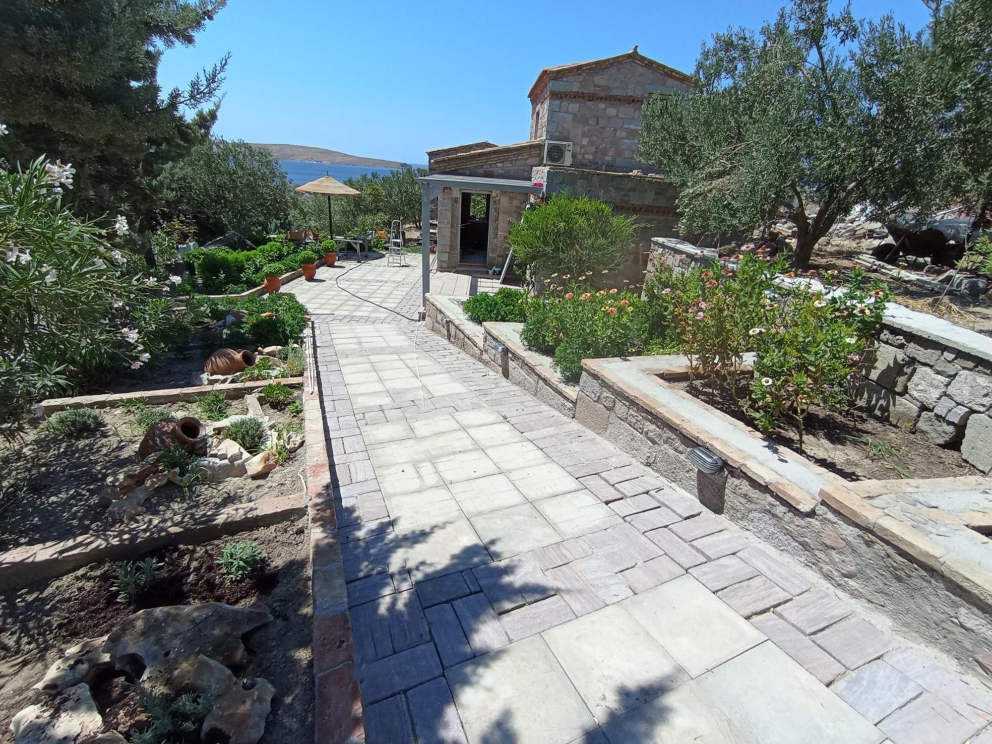 Lesvos Tower House Komninos Sigrion Exterior photo