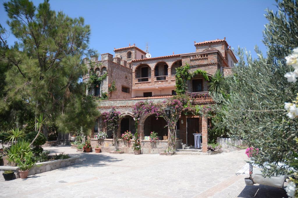 Lesvos Tower House Komninos Sigrion Exterior photo