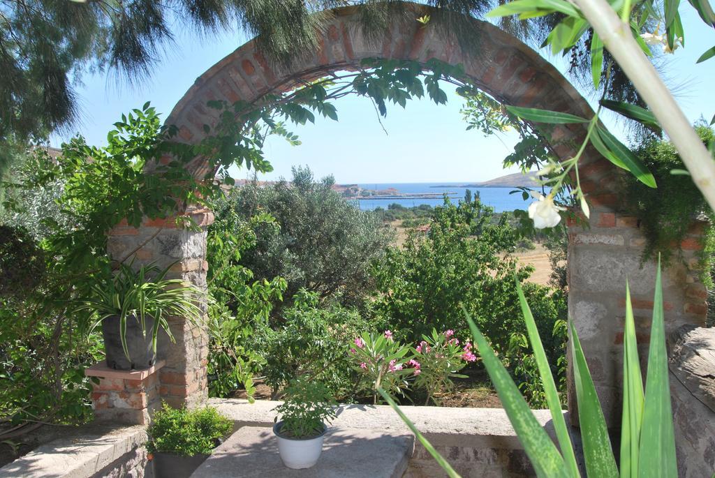 Lesvos Tower House Komninos Sigrion Exterior photo